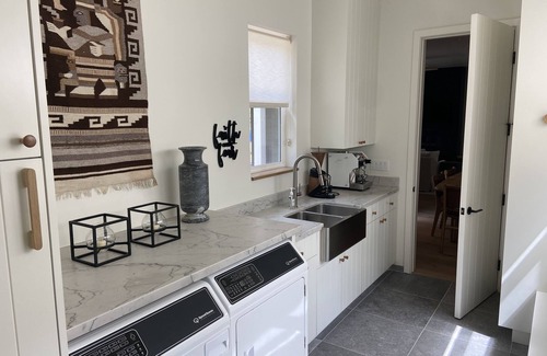 Arroyo Grande House | "Almost" Brand New 2020 "Modern Farm House ". Close to beach and wine country