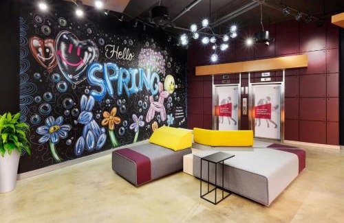 Greenville Downtown Hotel | Aloft Greenville Downtown