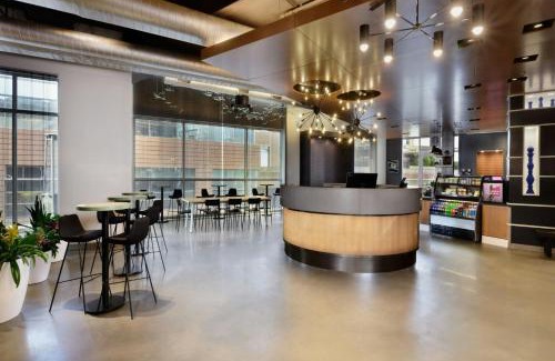 Greenville Downtown Hotel | Aloft Greenville Downtown