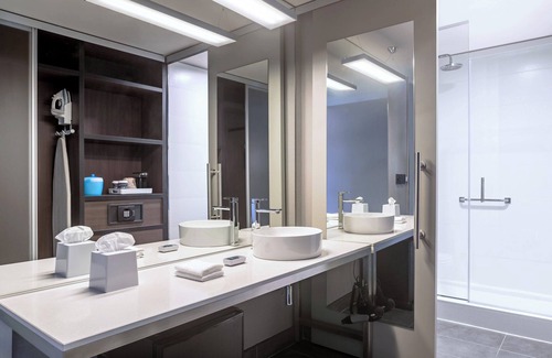 Punta Carretas Hotel | Aloft Montevideo Hotel by Marriott
