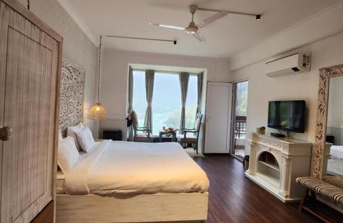 Tapovan Apartment | Aloha Ganga view 2BHK Apartment by Almost Heaven
