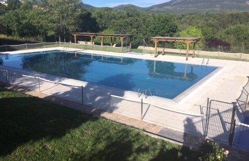 Montejo de la Sierra Cottage | Alojamientos El Horno for 3 people