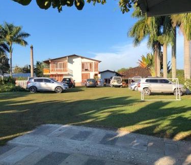 Montenegro Hotel | Alojamiento Campestre Hawaii