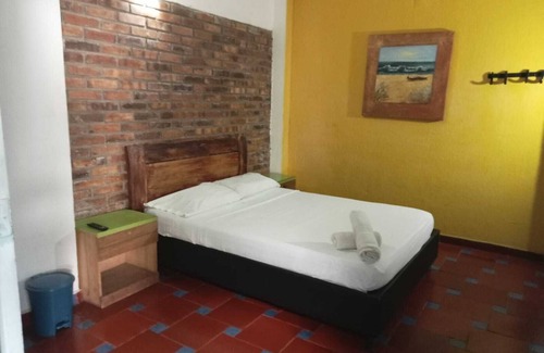 Barrio Centro Hotel | Alojamiento en Santa Marta, Aluna Hostel, Amplias y Cómodas Habitaciones