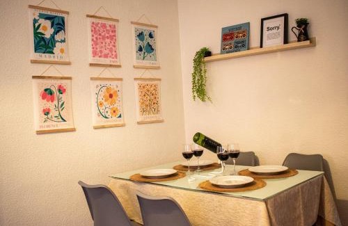 Distrito de Levante Apartment | Alojamiento entero, a 15 minutos de zona centro con plaza de aparcamiento opcional