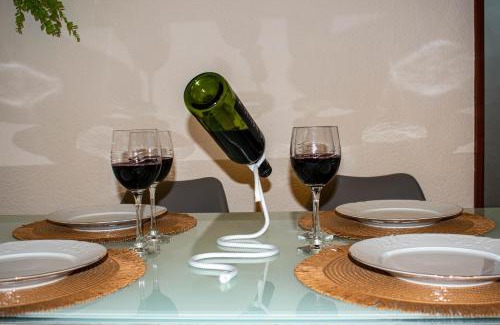 Distrito de Levante Apartment | Alojamiento entero, a 15 minutos de zona centro con plaza de aparcamiento opcional