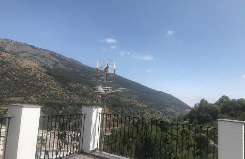 Trevelez House | Alojamiento Rural ' Los Ciruelillos'