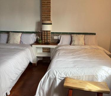 Chillon House | ALOJAMIENTO TURISTICO- AGROTURISMO Dehesa La Pared