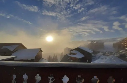 Eclose-Est Apartment | Alpe d'Huez ski resort : center - ideal for ski bike - amazing view ►place to be