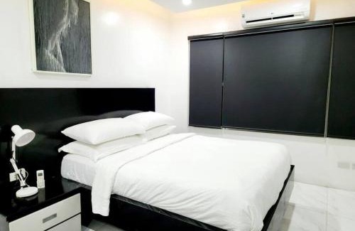 Ermita Night District House | Alpha Grandview Malate Condo 2005