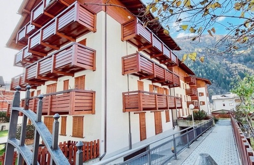 Campodolcino Apartment | Alpine Apartment beautiful one-bedroom apartment with a view