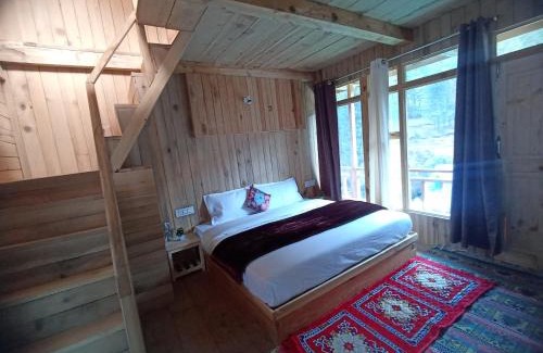 Banjar House | Alpine Homestay at Gadagusain