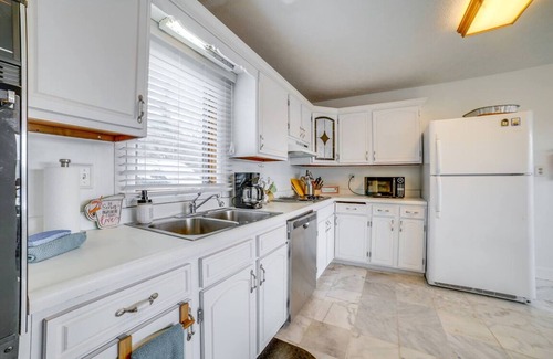 Terra Alta House | Alpine Lake Resort Home: Stunning Lake Views!