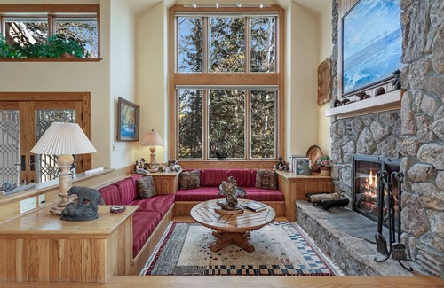 Beaver Creek House | ALPINE MANSION, 8BR + LOFT BR SLEEPS 24 HUGE 8000 sq ft EXCLUSIVE BEAVER CREEK!