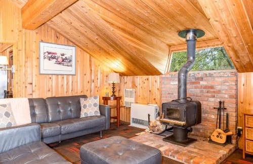 Alyeska House | Alpine Meadows Cabin