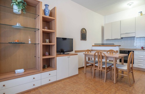 Moggio Apartment | Alpine Swim and ski in Valsassina