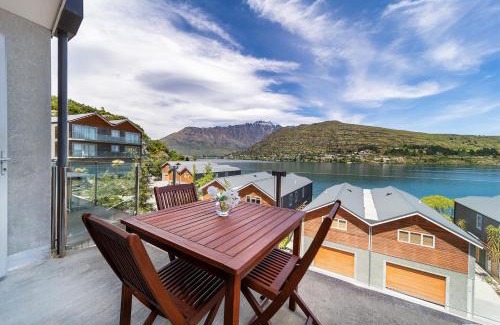 Queenstown Apartment | Alpine Village - 2 Bedroom Executive Apartment