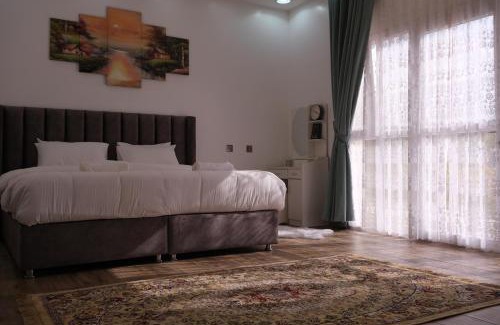 Al Hamra Hotel | Alshuruq Stay