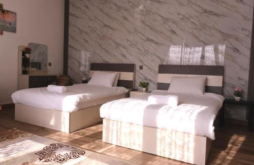 Al Hamra Hotel | Alshuruq Stay