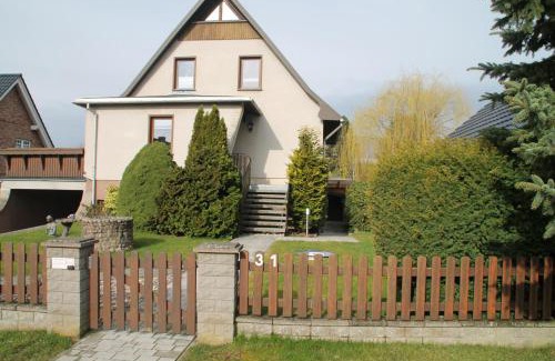 Krakow am See Apartment | Alt Sammit