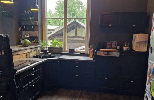 Verbandsgemeinde Pellenz Apartment | Alter Bahnhof Kruft with whirlpool, sauna & garden - prices may vary!