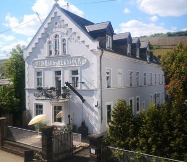 Winningen Apartment | Altes Weingut Weinhaus Rebstock
