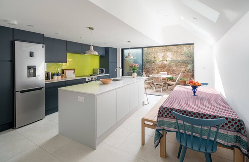 Addison House | ALTIDO Modern 3-bed house w/ garden