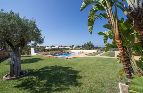 Lagoa e Carvoeiro House | Alto da Rafoia by Interhome