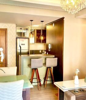 Carniel Apartment | Alto Padrão com lareira, piscina e vista incrível