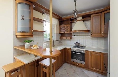 Bialoleka Apartment | Aluzyjna 33F | Warschau | Praktische Wohnung | Parkplatz | Balkon