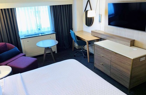 Downtown Columbus Resort | Always a Great Idea To Unwind! Close to Columbus Museum of Art, Pet-Friendly!