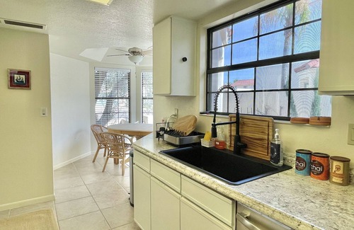 Shalimar Villa | Always Sunny 3BR-3BA Villa, Private Pool &Garage in Ideal Neighborhood
