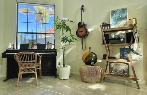 Shalimar Villa | Always Sunny 3BR-3BA Villa, Private Pool &Garage in Ideal Neighborhood