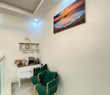 Al Ashkharah Ski Chalet | alyas villa الياس فيلا