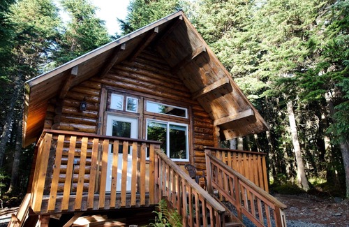 Girdwood Cabin | Alyeska Hideaway Log Cabins - Glacier Cabin