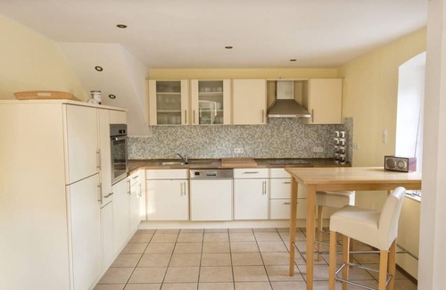 Ralingen Apartment | Am Mühlenbach 6-bed holiday apartment, bath/toilet - holiday apartments in the Sauer Valley