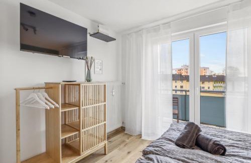 Kaiserslautern Apartment | Amalfi A02 - 2 Zi für 4P - Balkon, smart TV, Boxspringbett