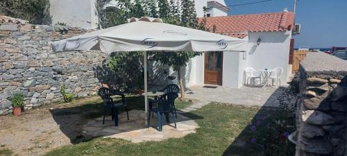 Kokkari House | Amalia beach apartment