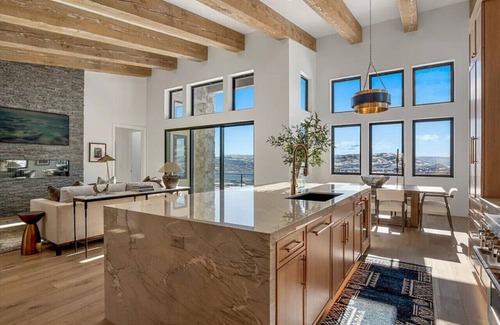 Park City Villa | Amanti Lago Luxury Home - Lake and Mountain Views Near Deer Valley