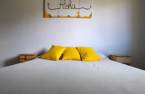 Colon House | Amarela
