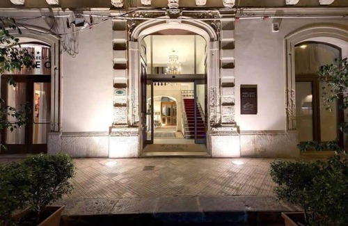 Santa Lucia Apartment | Amazing 1BR Suite Magic Location in Syracuse