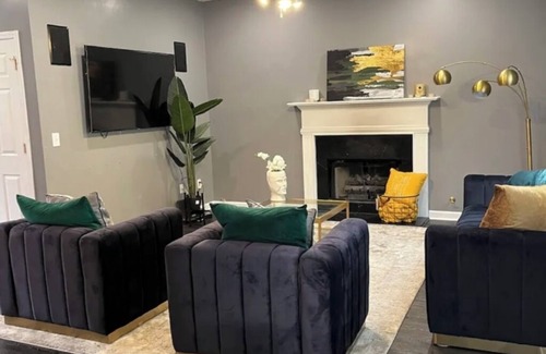 Ellenwood House | Amazing 3-bedroom house w/pool in peaceful Ellenwood with WiFi