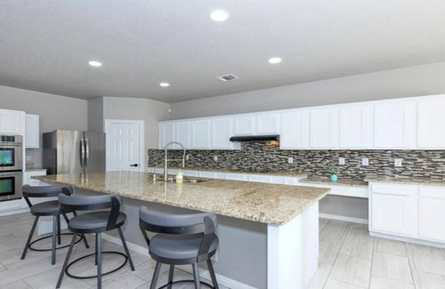 Wetmore House | Amazing 6-bedroom house with AC in San Antonio