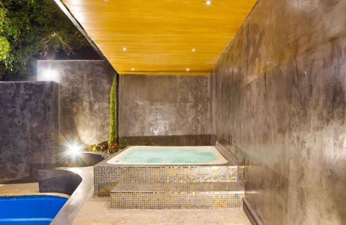 El Castillo House | Amazing 8 bedroom Poblado Mansion