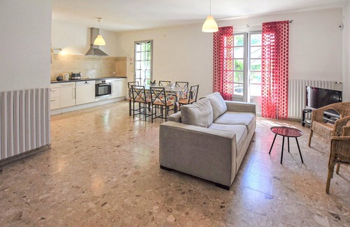 Avignon Apartment | Amazing apartment in Avignon with WiFi