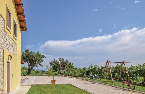 Longare Apartment | Amazing apartment in Longare -VI-