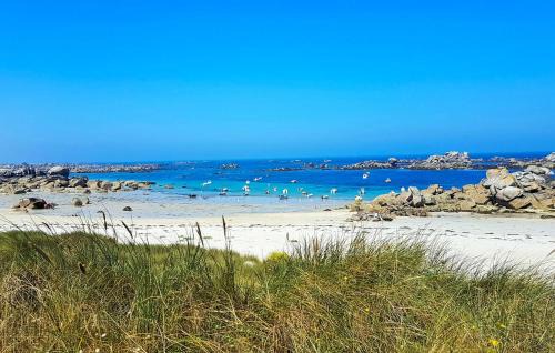 Kerlouan House | Amazing Apartment In Kerlouan With Wifi