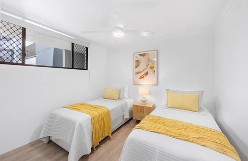 Coolangatta Apartment | Amazing beach view and perfect location Kirra