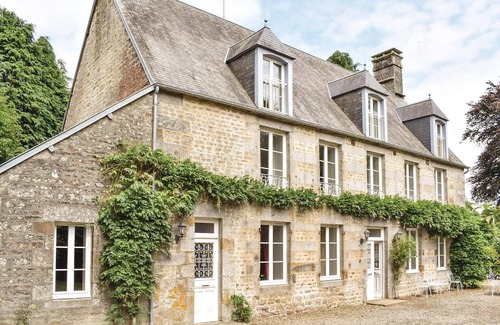 Saint-Clement-Rancoudray House | Amazing home in St Clément Rancoudray