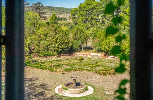 Lezignan-Corbieres House | Amazing home in Lézignan-Corbières